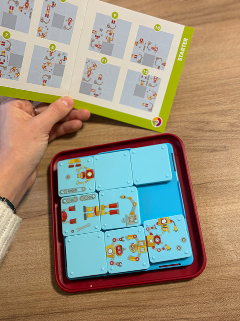 Smart Games - Robot Factory, joc de logica cu 48 de provocari