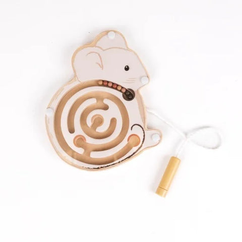 Mini labirint magnetic din lemn. Egmont Toys