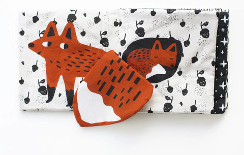 Prima mea carte textila cu fosnete – Animale din padure